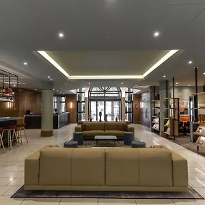 4* Hotell Adina