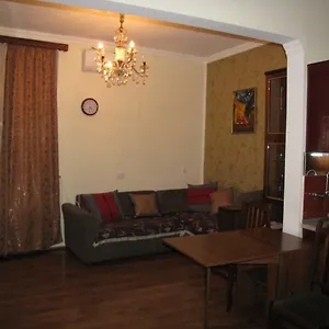 agmashenebeli95.alltbilisihotels.com/
