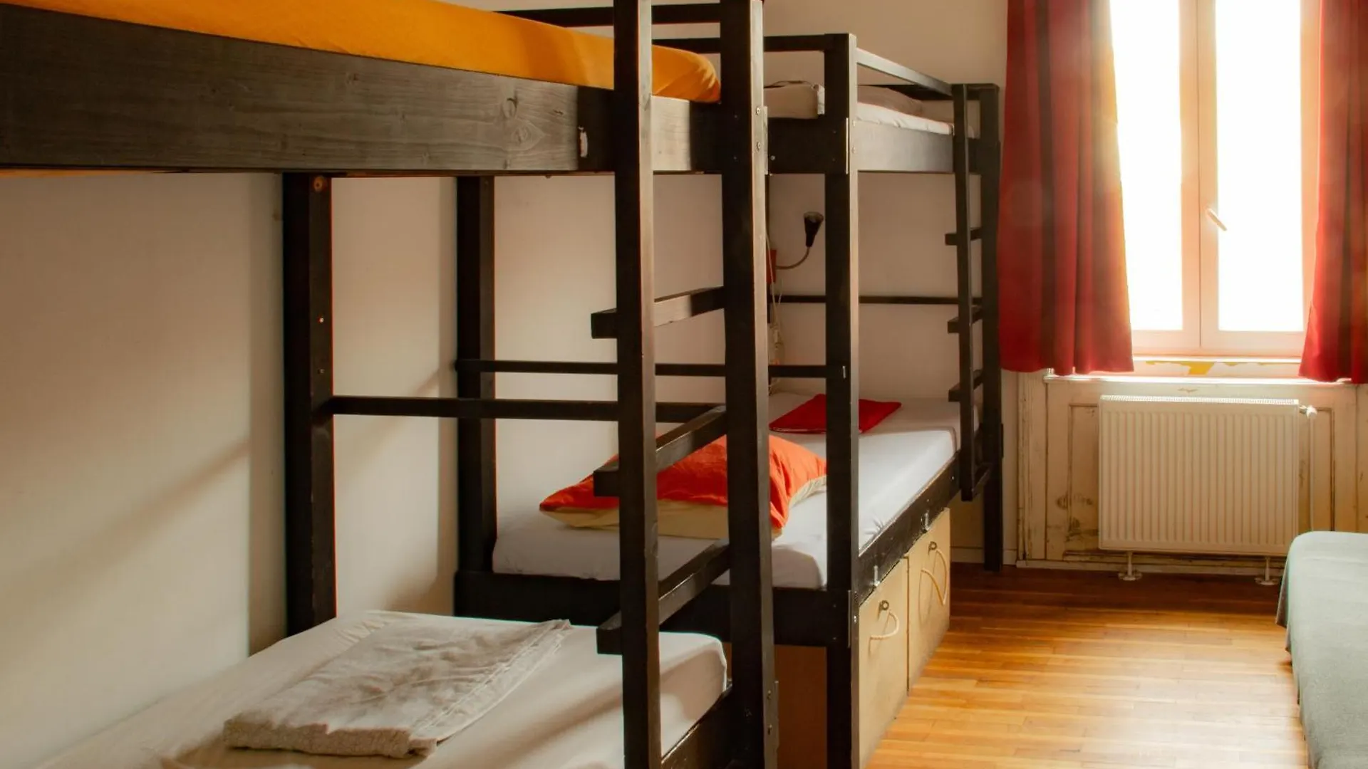Das Nest Budapeşte Macaristan