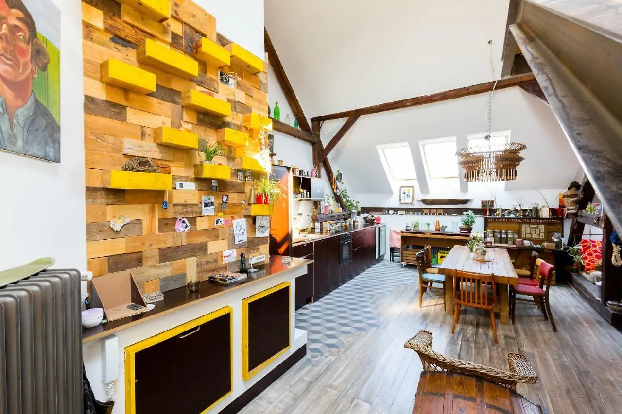 Das Nest Budapest Hostel